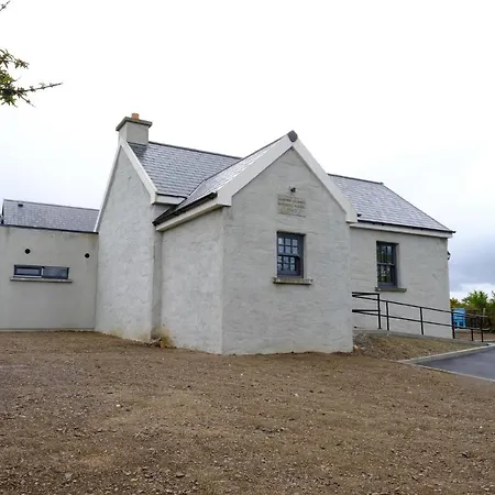Bed & Breakfast Whiddy School House 2*